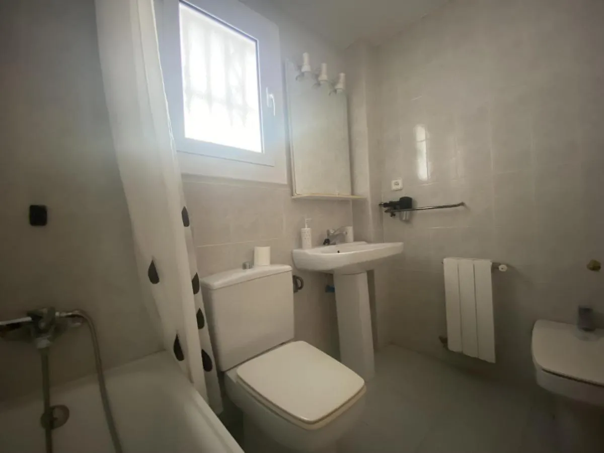 R121 - Apartamento Alorda Park Calafell 0*,  Spain